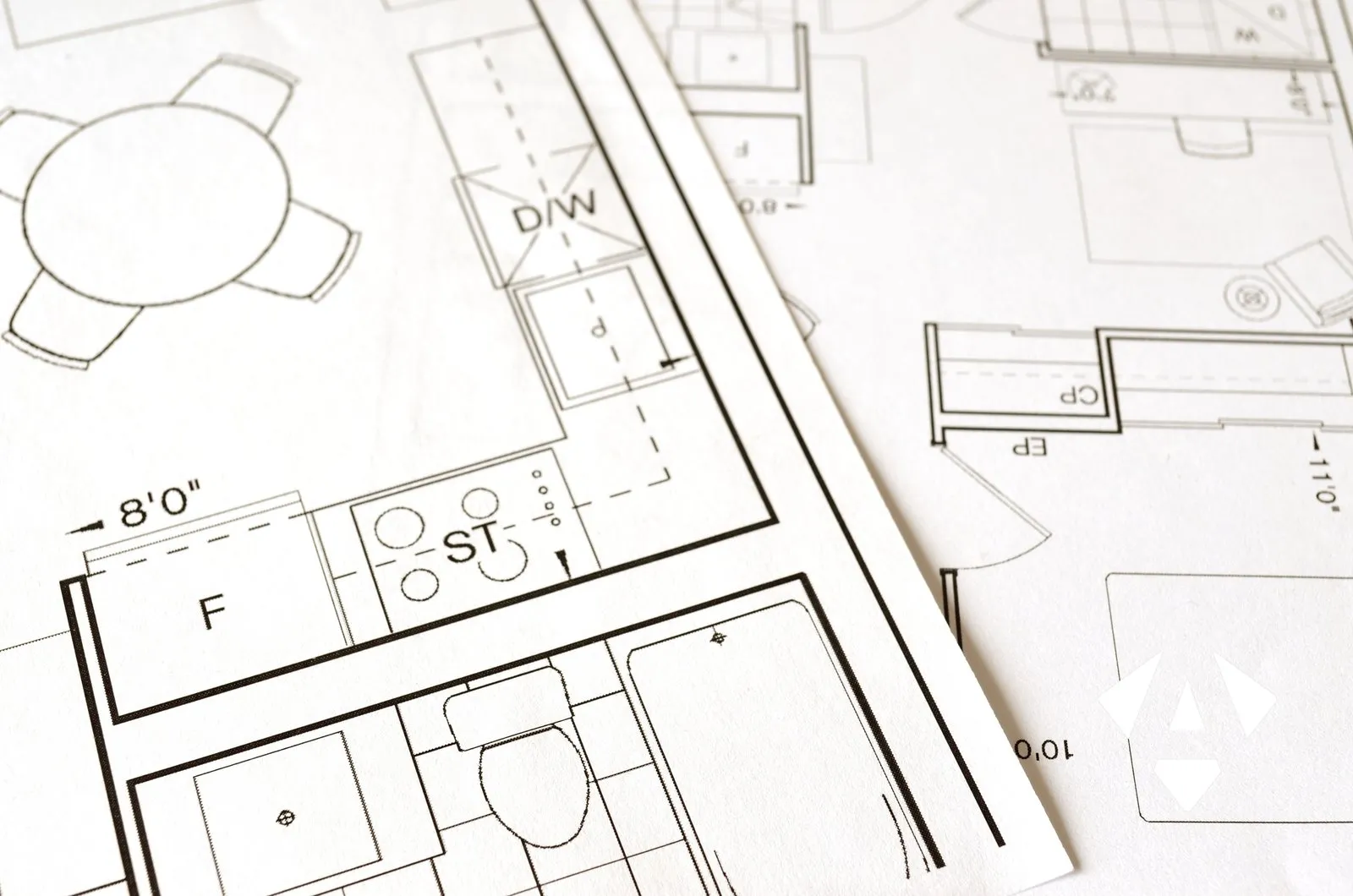 Étude des plans et des matériaux d'un projet de rénovation par LA BADINE